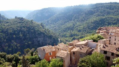 Holiday prescribing and ‘just-in-case’ antibiotics: GP locum advice