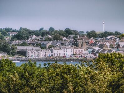 GPs to hand contracts to trust as recruitment fails